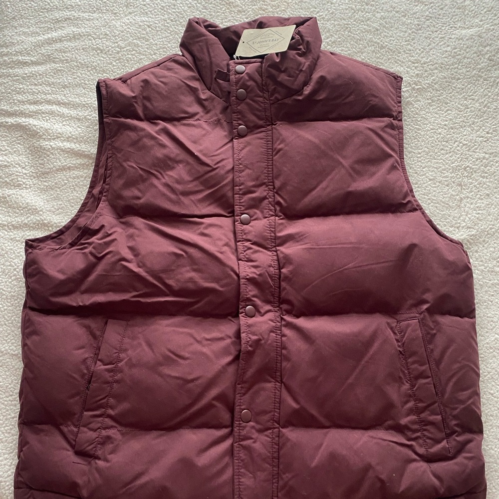 St John’s Bay Burgundy Puffer Vest NEW With Tags Size L